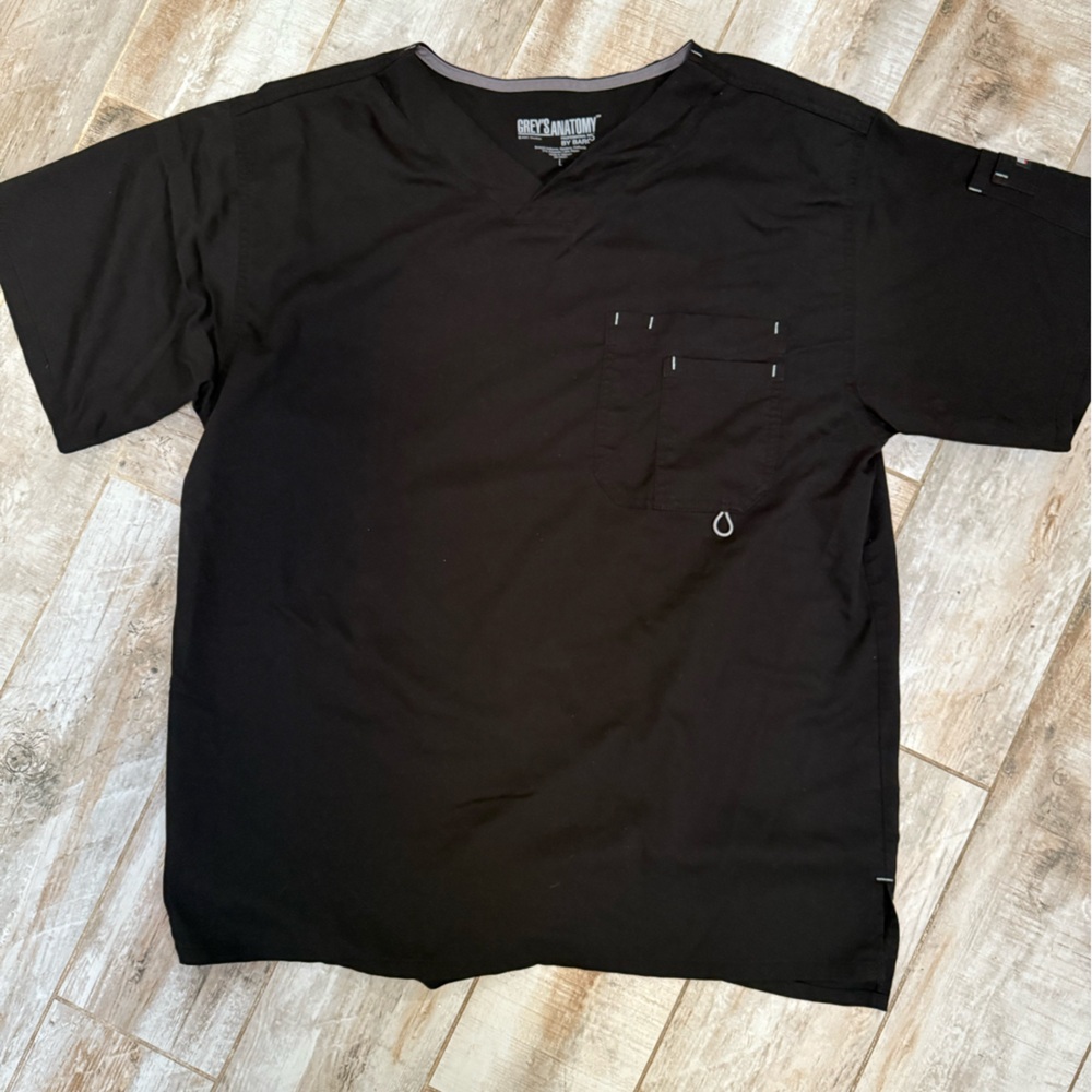 Grey's Anatomy Men’s Black Scrub Top